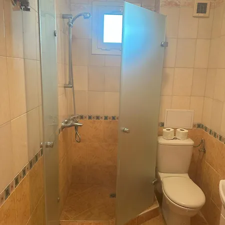 Complex - Egrek アパート ロゼネッツ